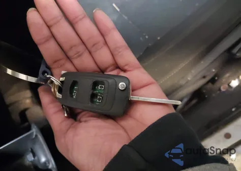 2018 Chevrolet Trax Ls z USA, uszkodzony, nr VIN KL7CJKSB4JB582028